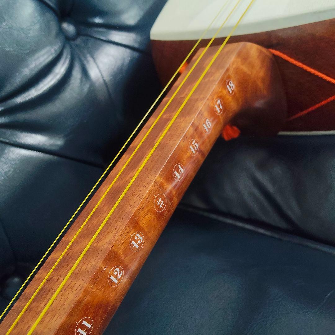 ​【極上品】三味線 中棹 紅木 東さわり トチ 棹径28mm 地唄 津軽撥付