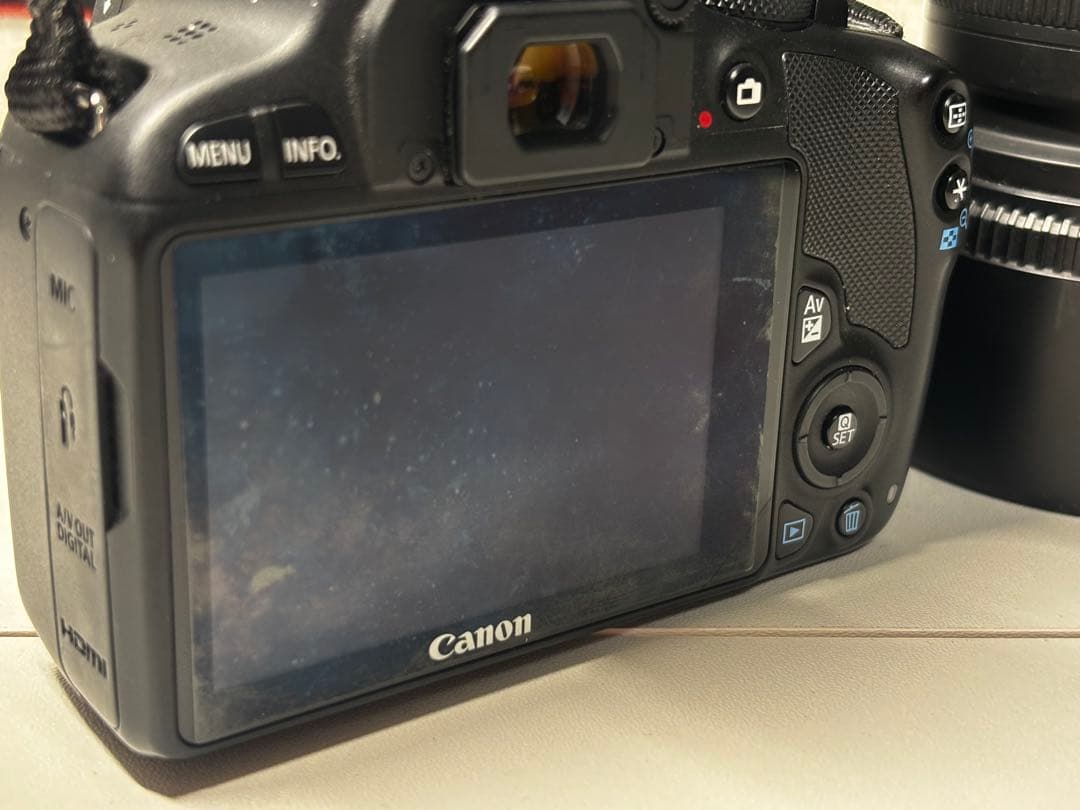 Canon EOS kiss X7 ダブルズームレンズキット