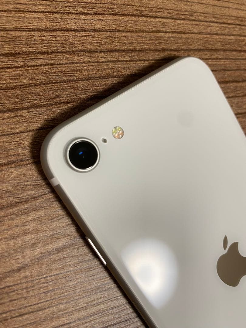 Apple iPhone SE (第2世代) ホワイト 128GB ジャンク品