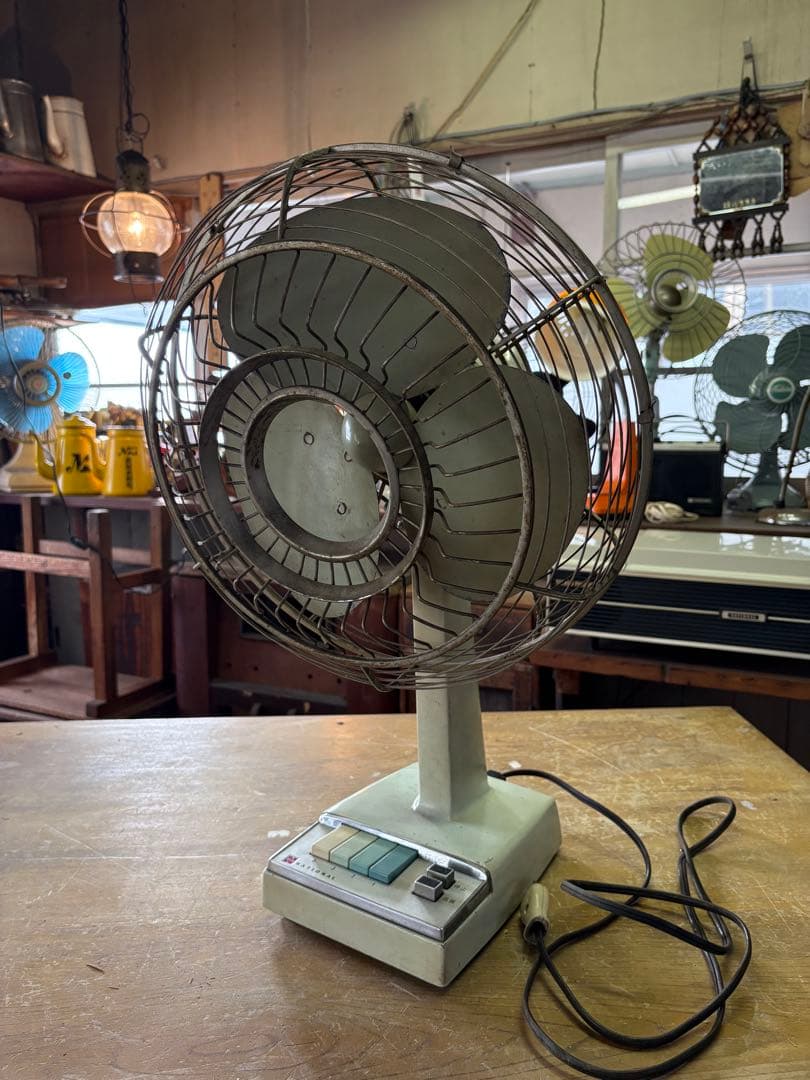 昭和レトロ　ナショナル　動作確認済　スチール扇風機　レトロ扇風機　レトロ家電
