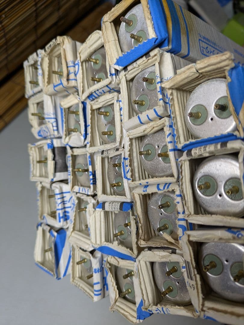 東芝 ラピッドスタート形蛍光ランプ FLR40S-W/M/36白色23本