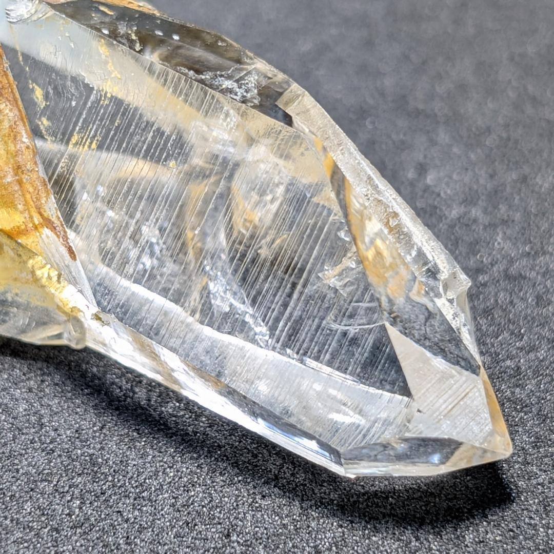 【透明度が高いコロンビア産】ゴールデンレムリアン水晶 レムリアンシードクリスタル
