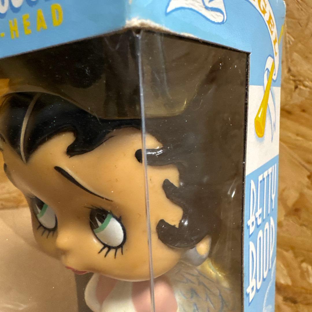 ベティちゃん　エンジェル　天使　ワッキーワブラー　ボブルヘッド　FUNKO