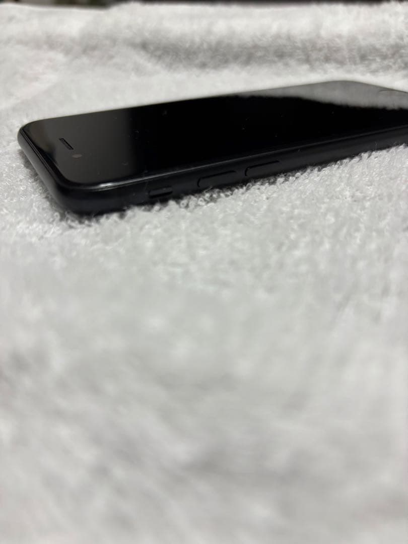 [極美品‼️] iPhone se 第2世代 64GB SIMフリー 本体