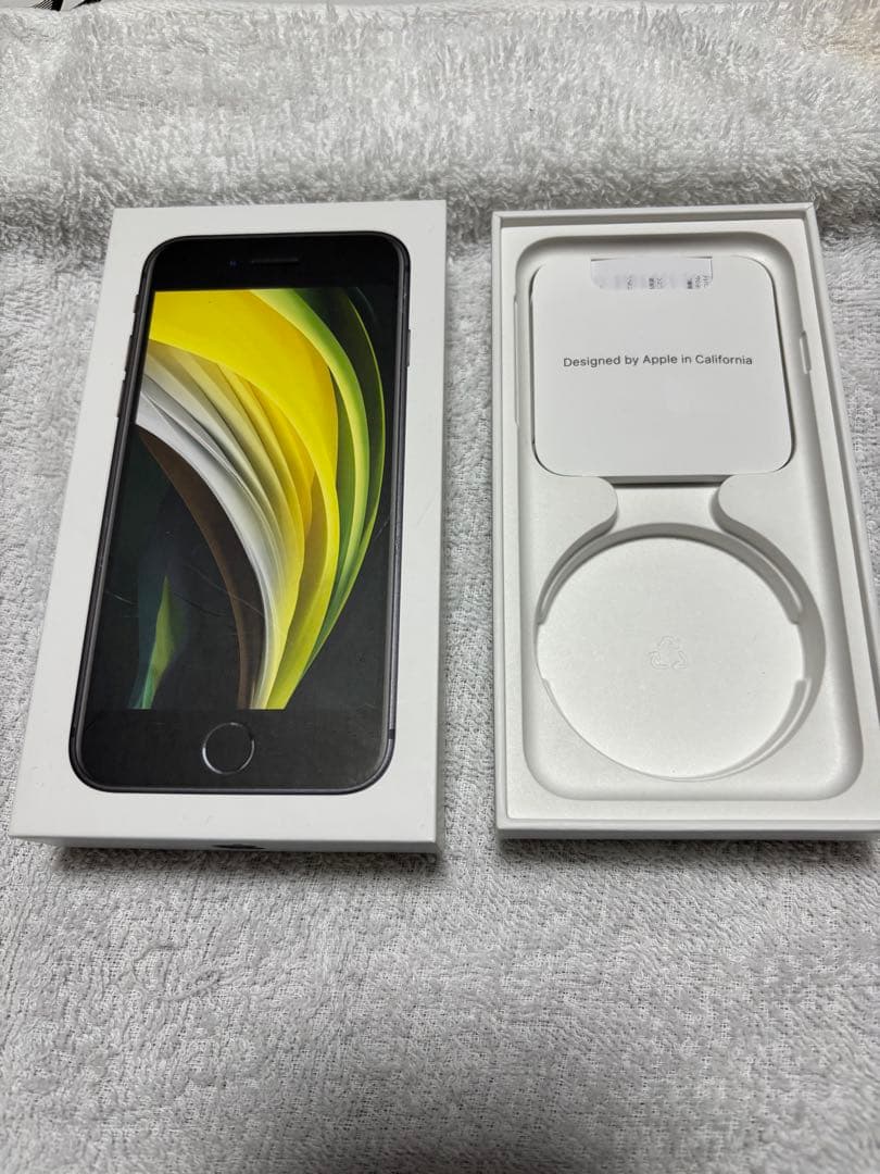 [極美品‼️] iPhone se 第2世代 64GB SIMフリー 本体