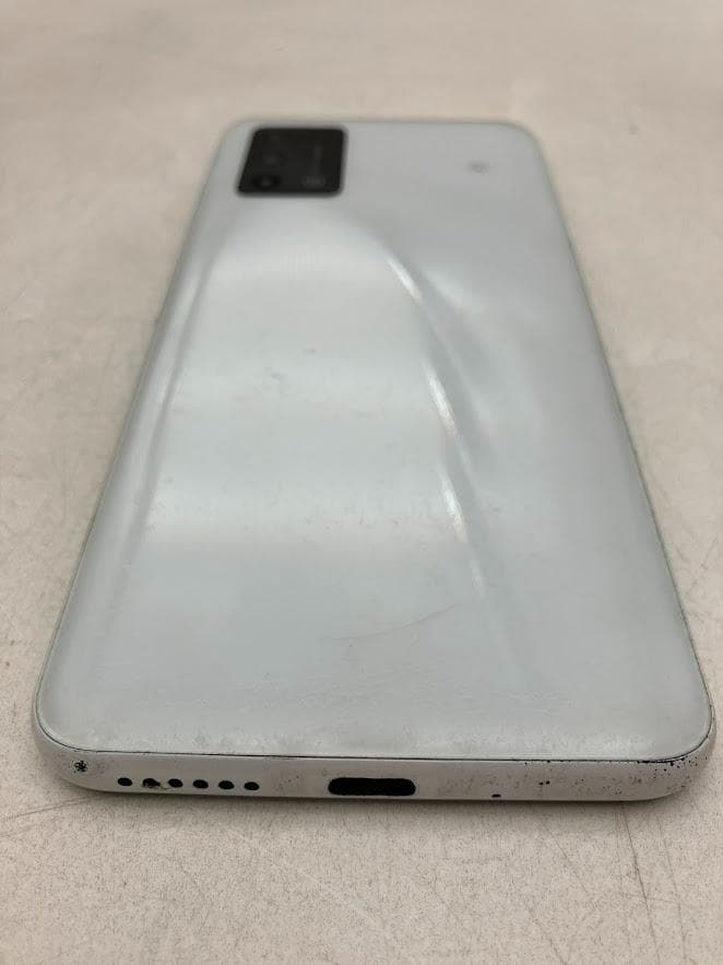 スマートフォンZTE Libero5Gll (AIO32T) ホワイト　64GB
