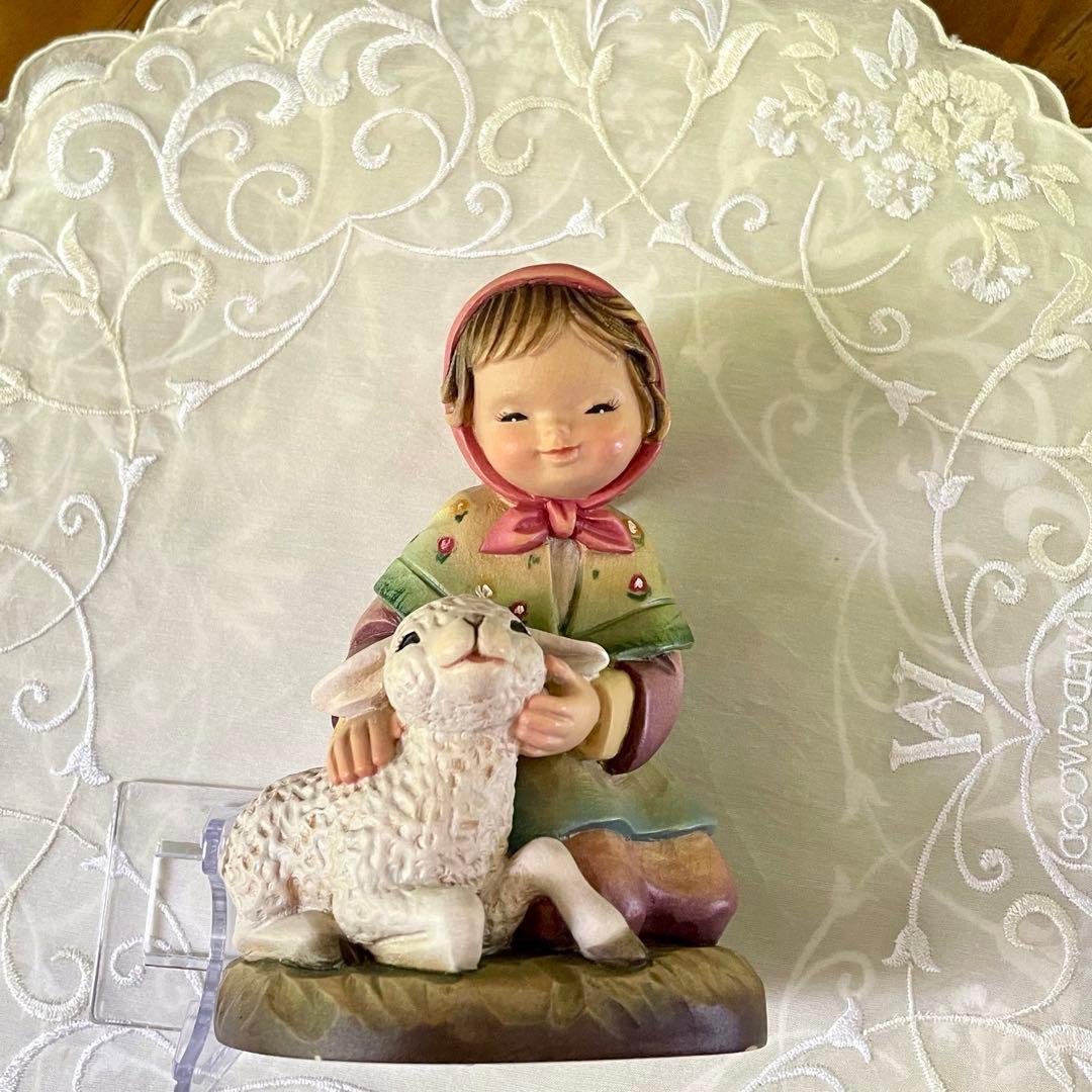 アンリ人形　 ◆希少　12㎝　【Girl with Lamb nativity】