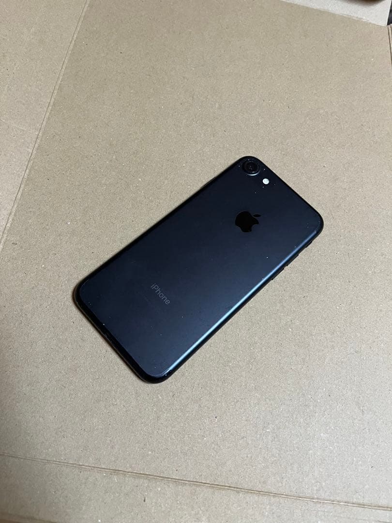 iPhone7 128GB ブラック 90% SIMフリー