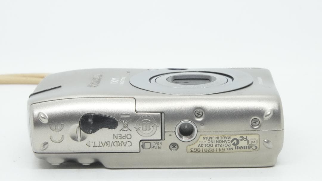 【B3011】 Canon IXY DIGITAL 2000 IS キャノン