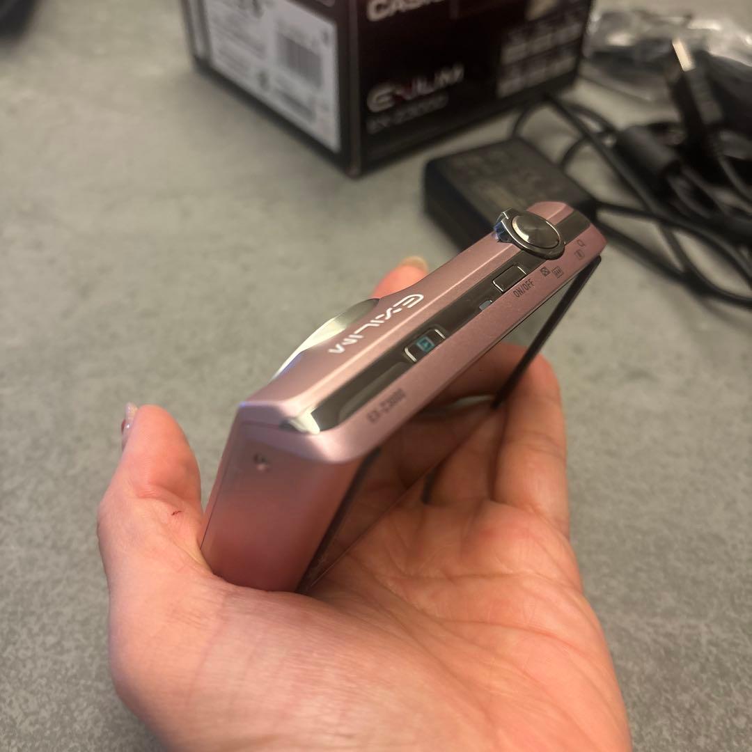 CASIO EXILIM EX-Z3000 ピンク 8倍ズーム
