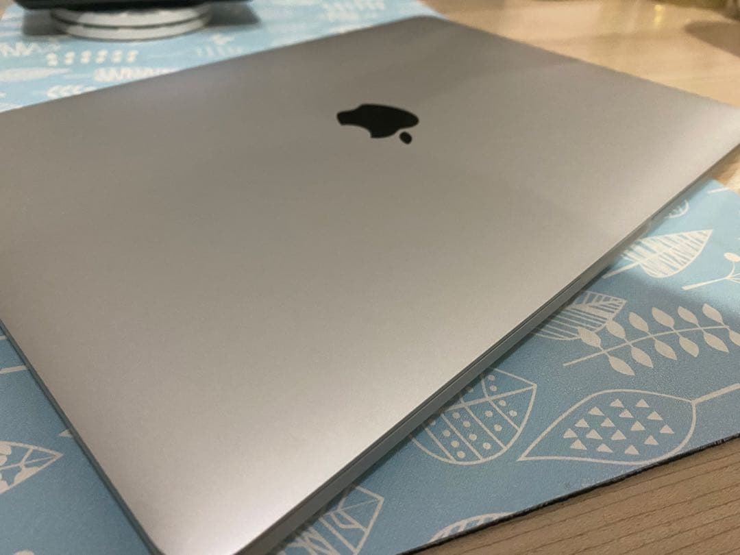 【モハメド】MacBook Pro + Magic Mouse 2