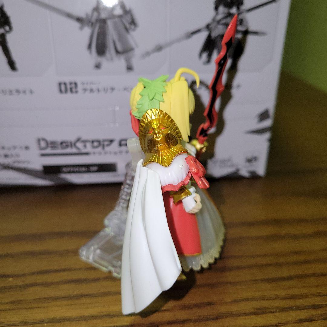 【新品・未開封】デスクトップアーミー FGO 第1弾 BOX　＋　【組立済】ネロ