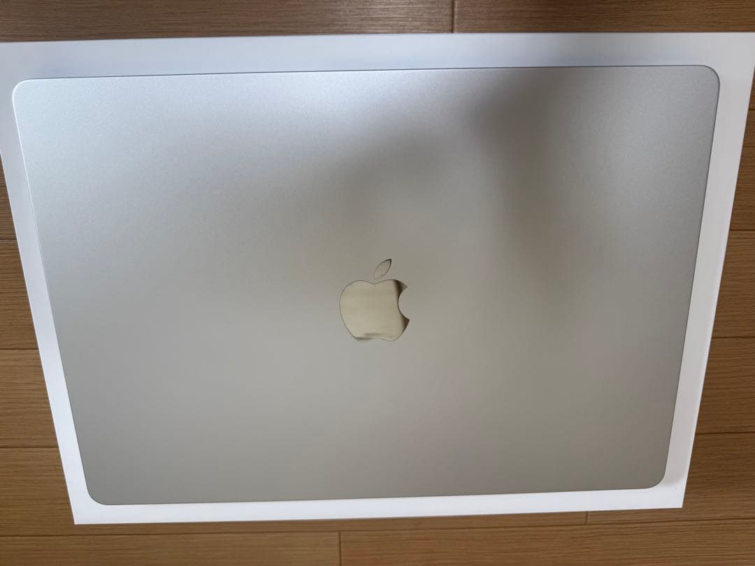 【中古美品】MacBook Air （15、2024、M3、24GB、1TB）