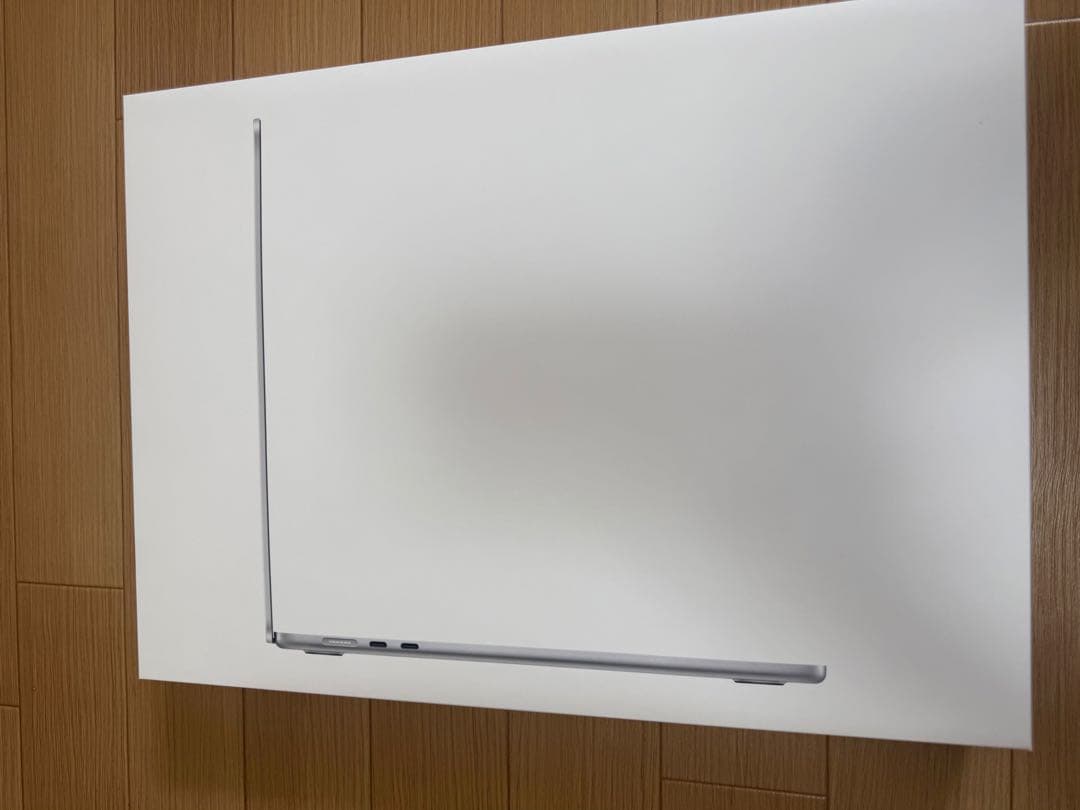 【中古美品】MacBook Air （15、2024、M3、24GB、1TB）