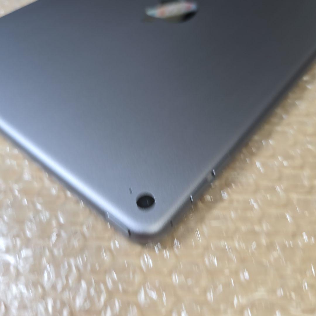 ト*マ様 iPad Air 2nd◼️第2世代◼️Wi-Fi版◼️バッテリー極良