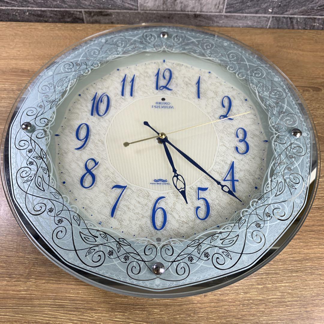 ピンク　高級時計　SEIKO PREMIUM　電波掛け時計　連続秒針