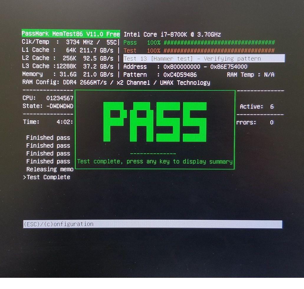 UMAX DDR4 2666 32GB (16GB x 2) メモリ