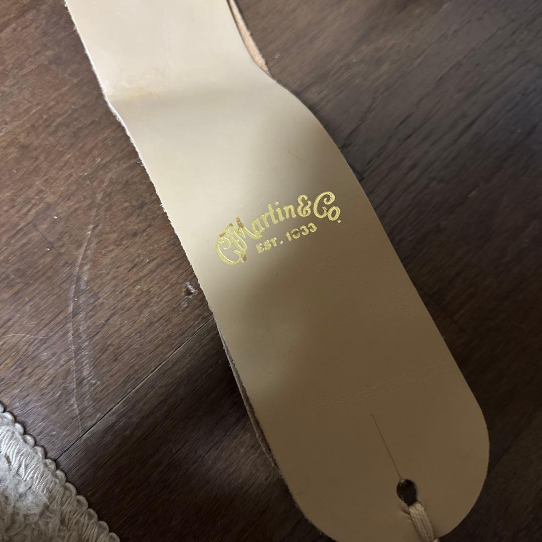 Martin HD-28 2008年製 美品 ハードケース付（おまけ付き）