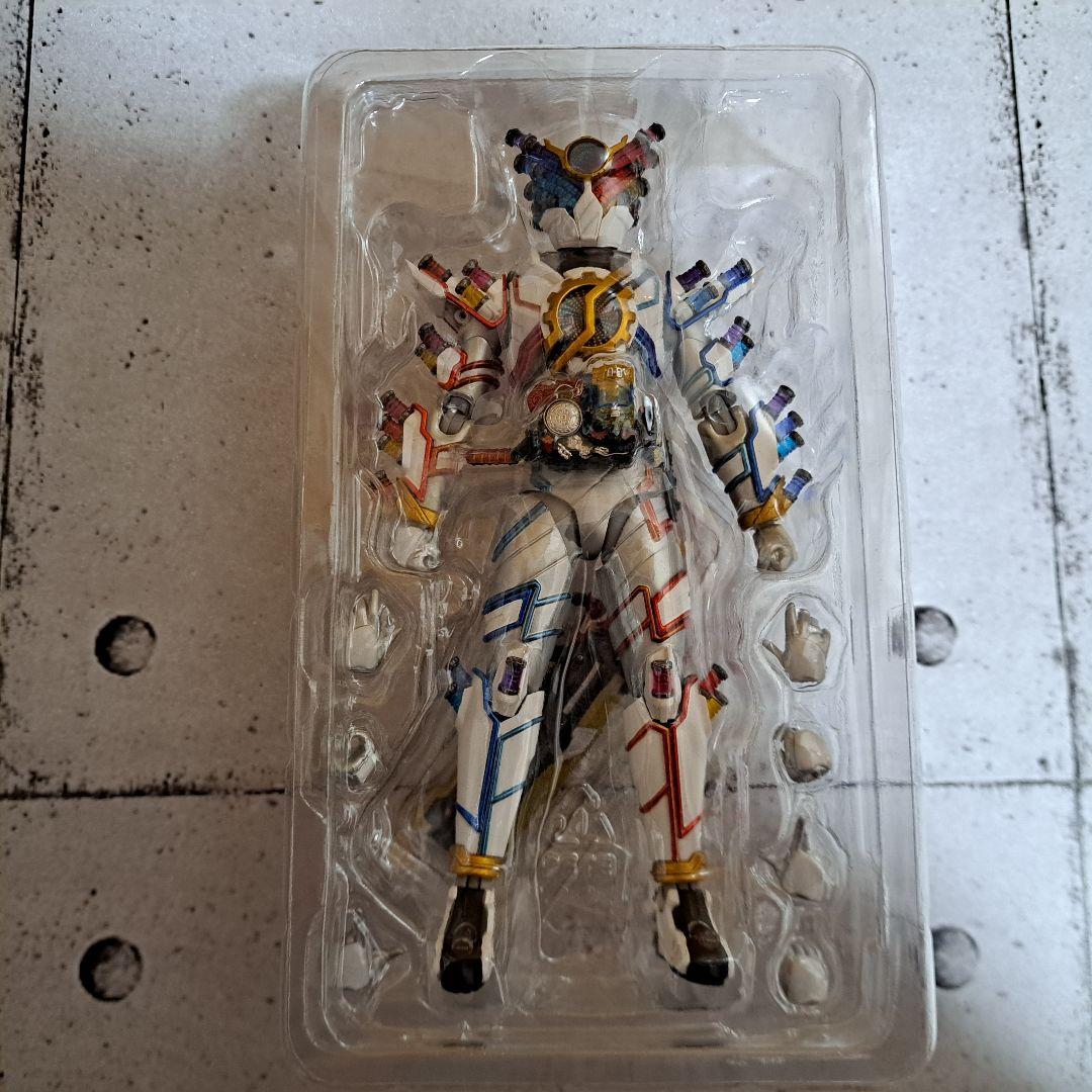 S.H.Figuarts 仮面ライダービルド　ジーニアスフォーム