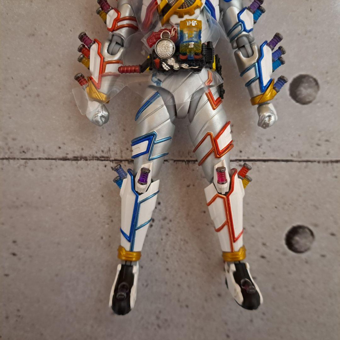 S.H.Figuarts 仮面ライダービルド　ジーニアスフォーム