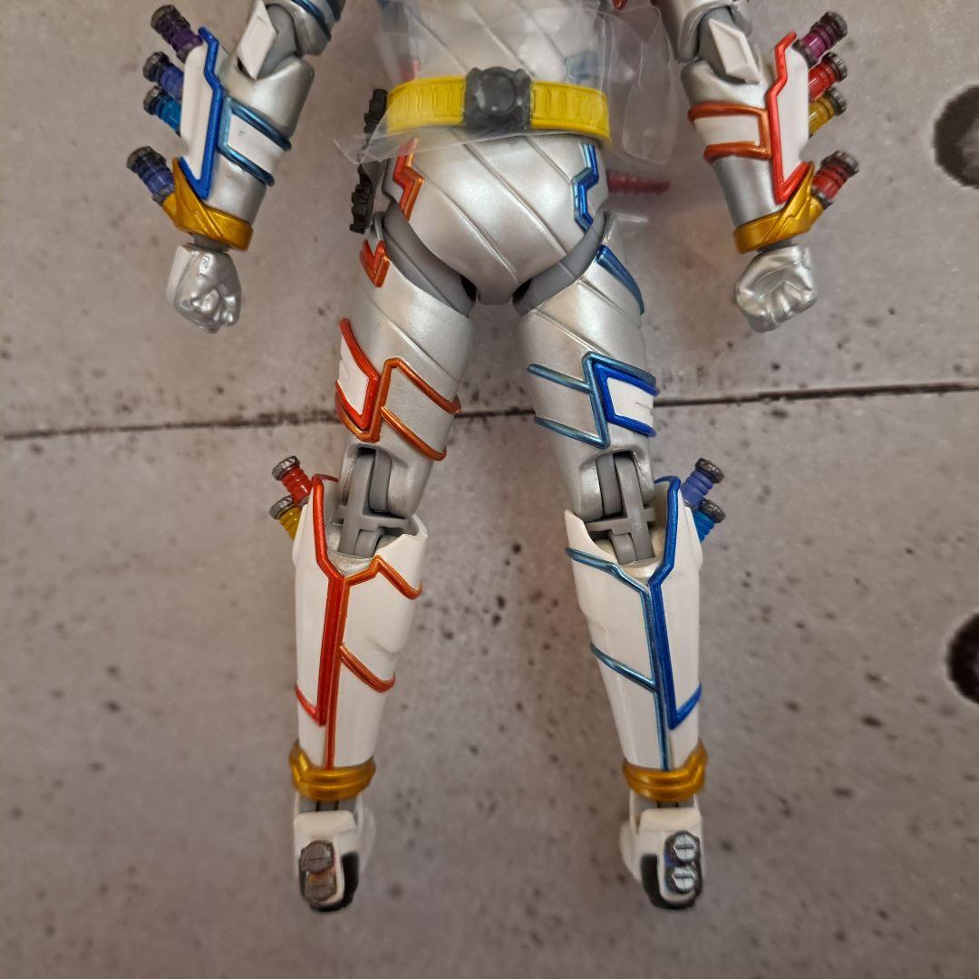 S.H.Figuarts 仮面ライダービルド　ジーニアスフォーム