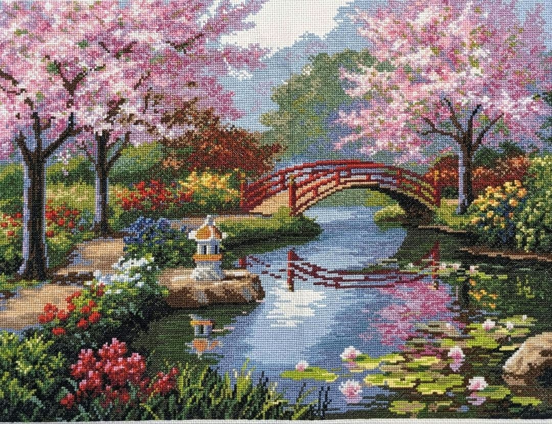 新品　ハンドメイド　クロスステッチ　完成品　大判　14ct【桜の庭園 】