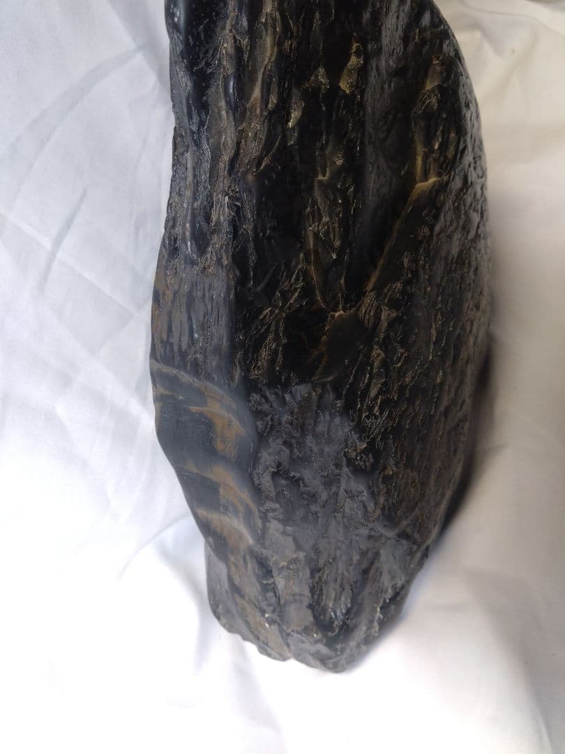 神居古潭石（かむいこたんせき）の原石 7273g
