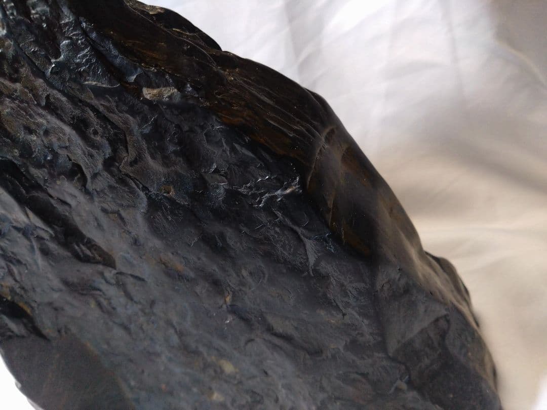 神居古潭石（かむいこたんせき）の原石 7273g