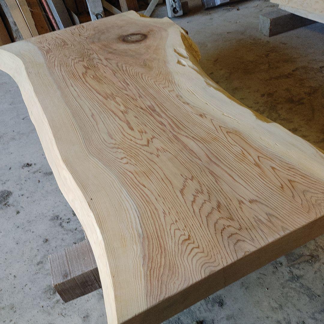 送料込み　一枚板　杉　スギ　無垢材　天板　テーブル　カウンター　番号49