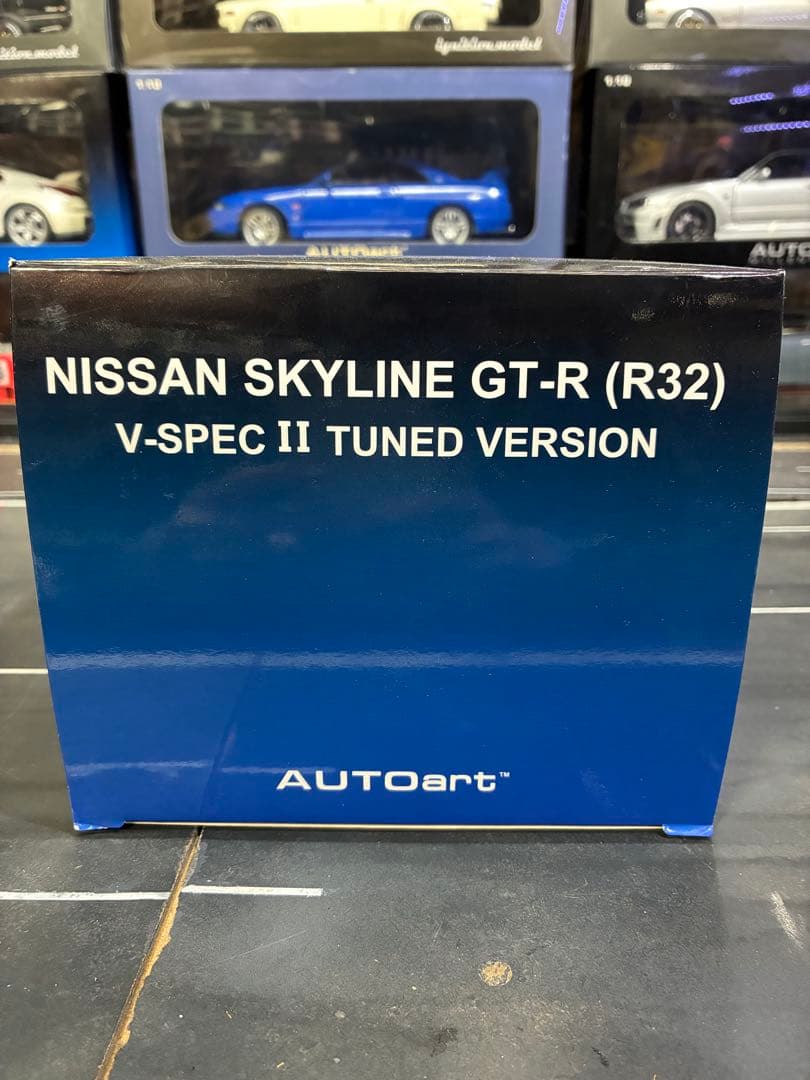 1/18 オートアート　日産GT-R R32 V spec II