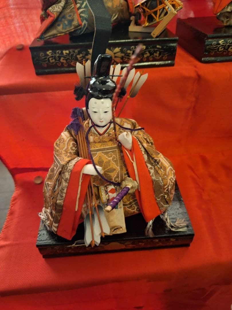 【逸品】1950年代日本製のビンテージひな人形/花やかな15人飾り五段飾り