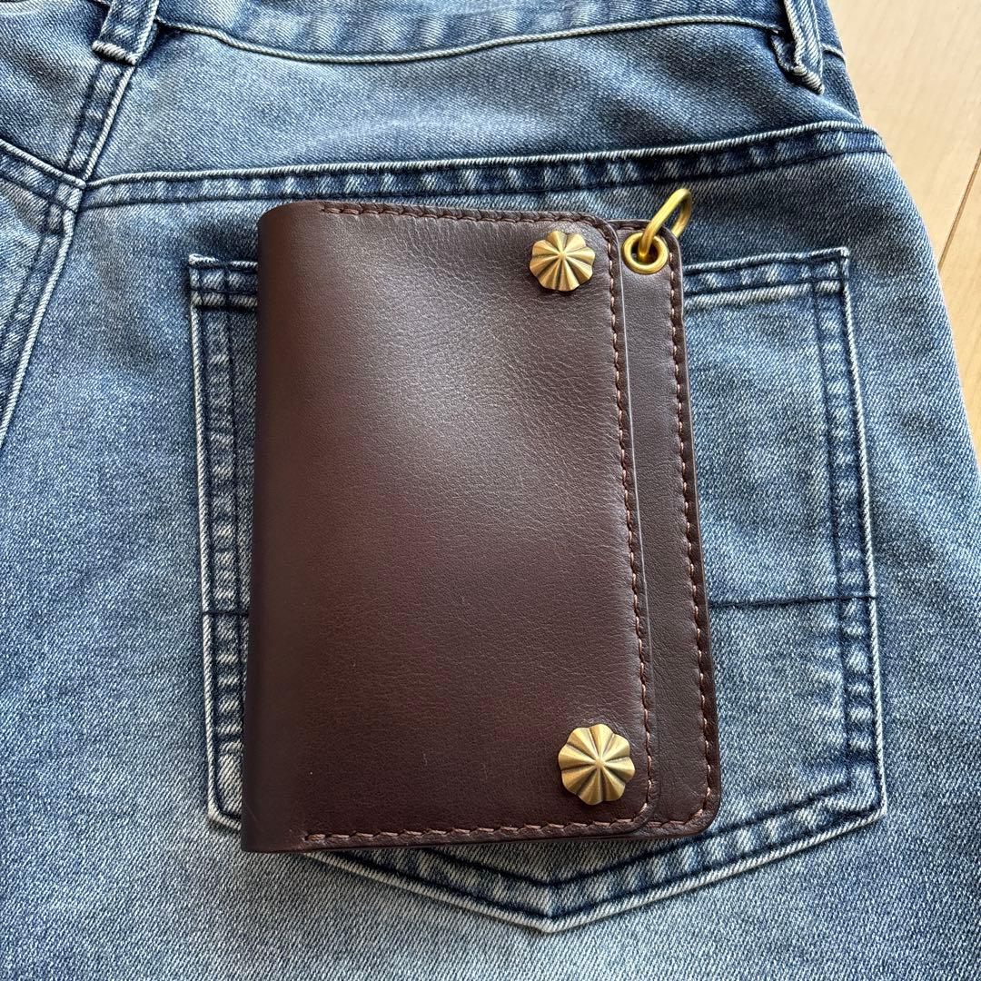 トラッカーウォレット　ミドル　コンチョ