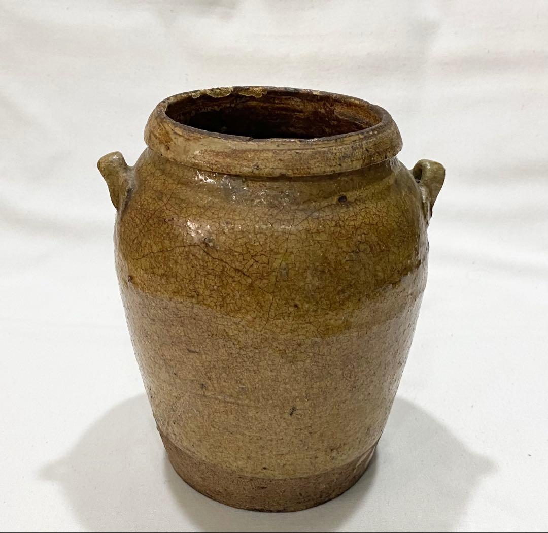 古瀬戸／レトロで重厚な　“黄瀬戸ニ耳小壺“