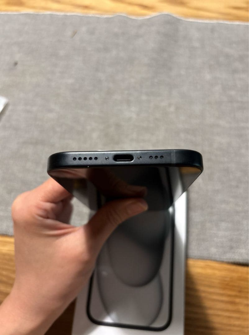 iPhone15 128GB ブラック 背面ガラス割れ ジャンク
