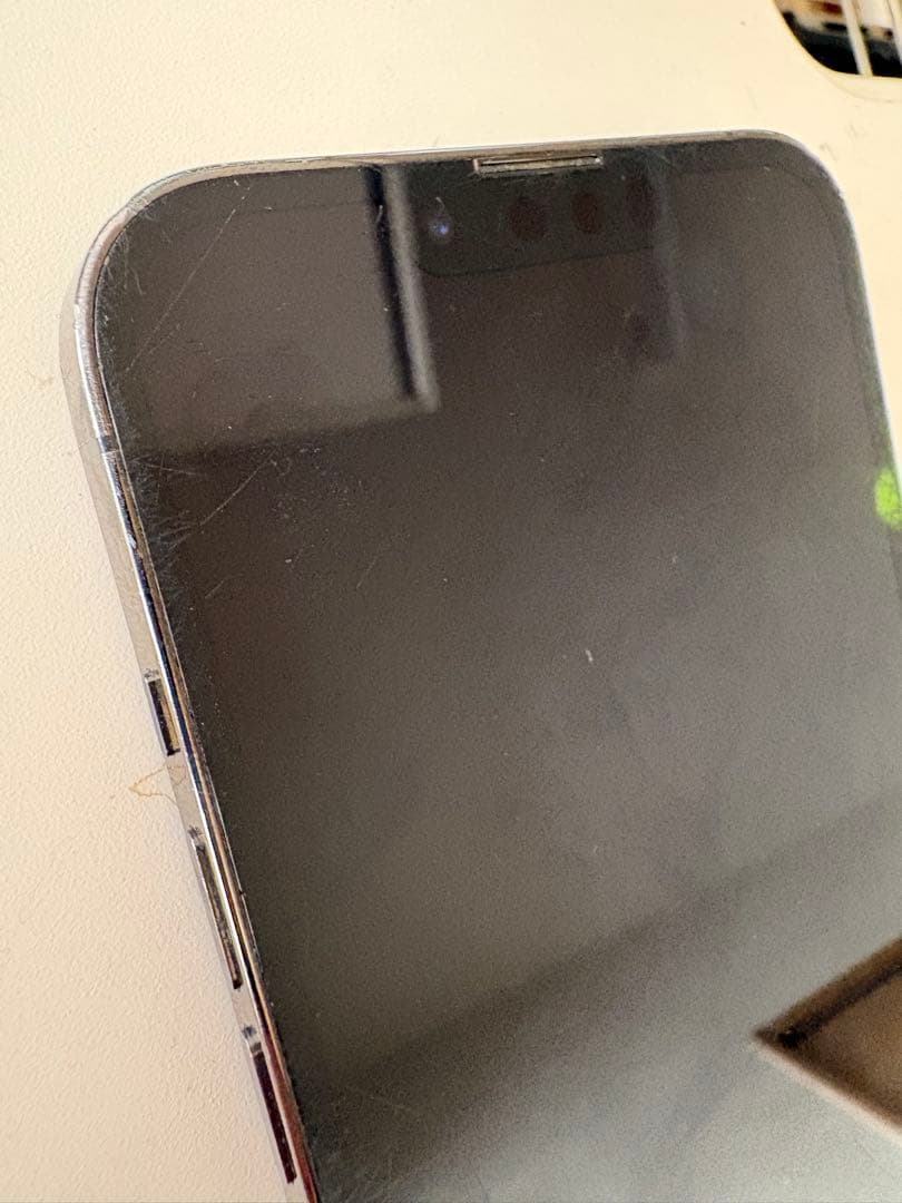 携帯電話本体 iPhone 13 pro 128gb