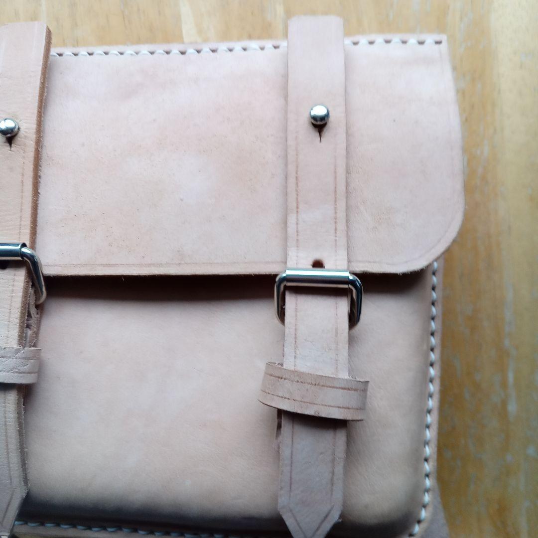 ヌメ革ショルダーバッグ(未使用品)