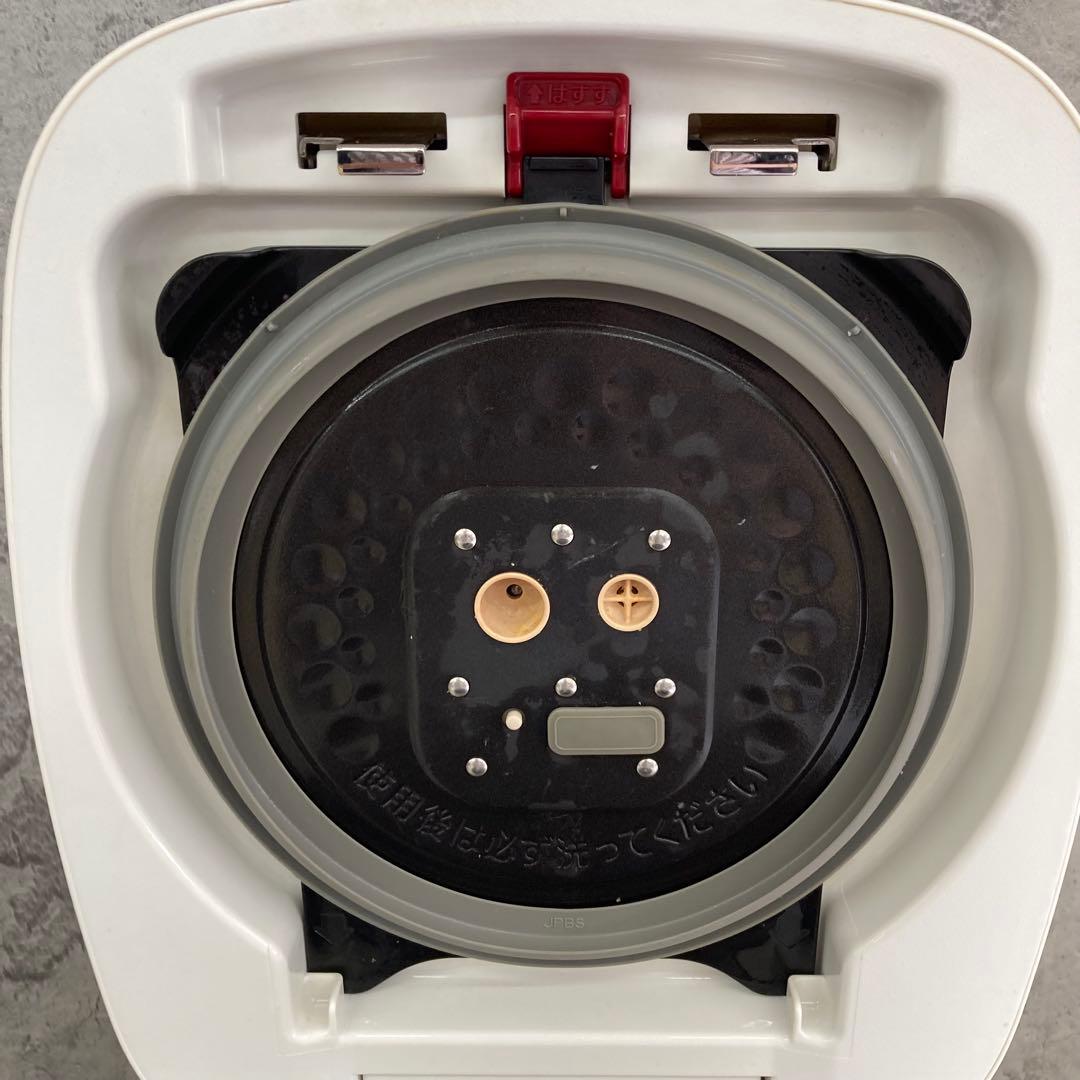 タイガー 圧力IHジャー JPB-G102 クールホワイト 2016年製