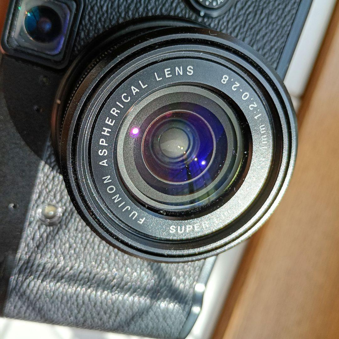 美品 FUJIFILM X10 フジフイルム デジカメ 付属品 バッテリー 箱