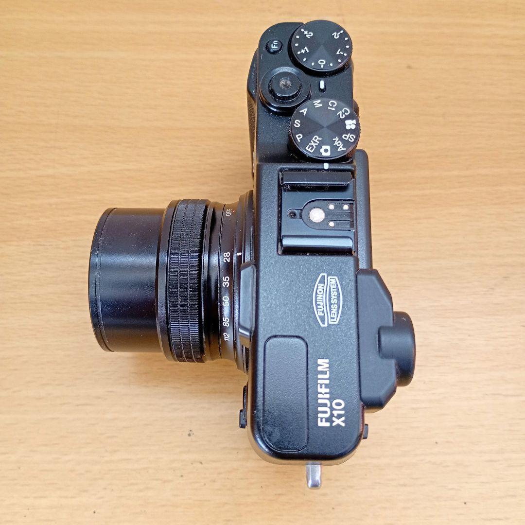 美品 FUJIFILM X10 フジフイルム デジカメ 付属品 バッテリー 箱