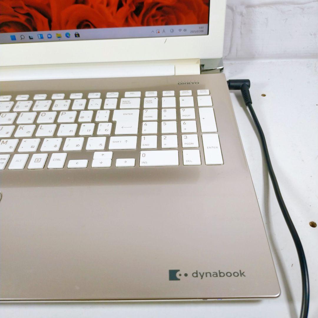 Core i7 メモリ8gb 爆速ssdノートパソコンWindows11　薄型a