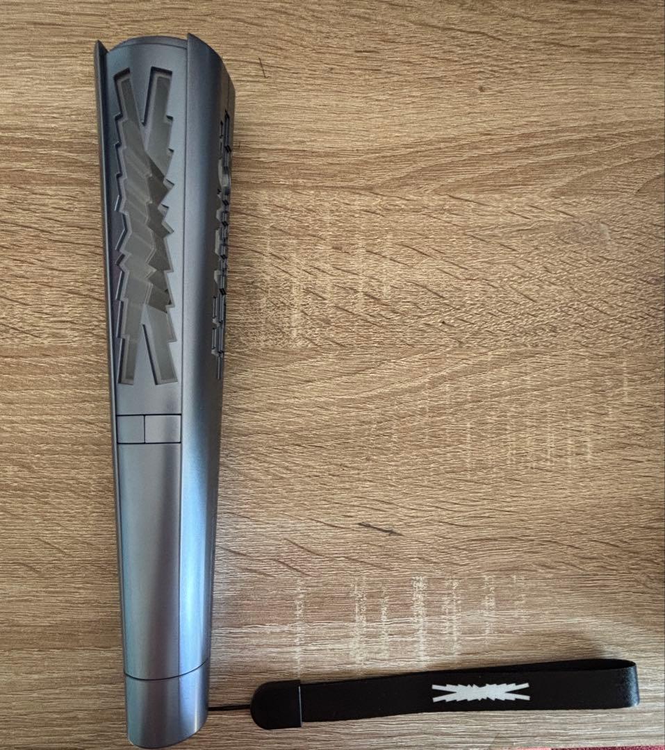 LE SSERAFIM ペンライト 付属品あり