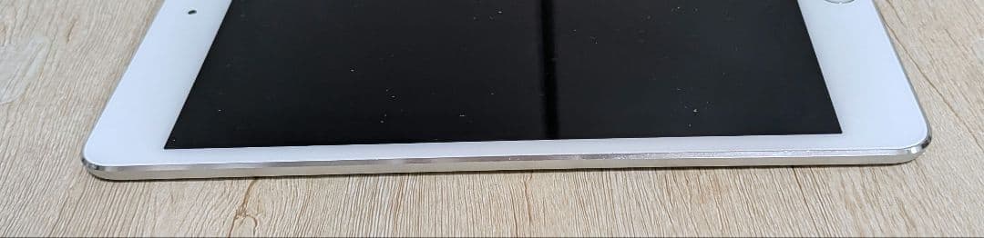 Apple iPad mini 4 128GB Wi-Fi シルバー