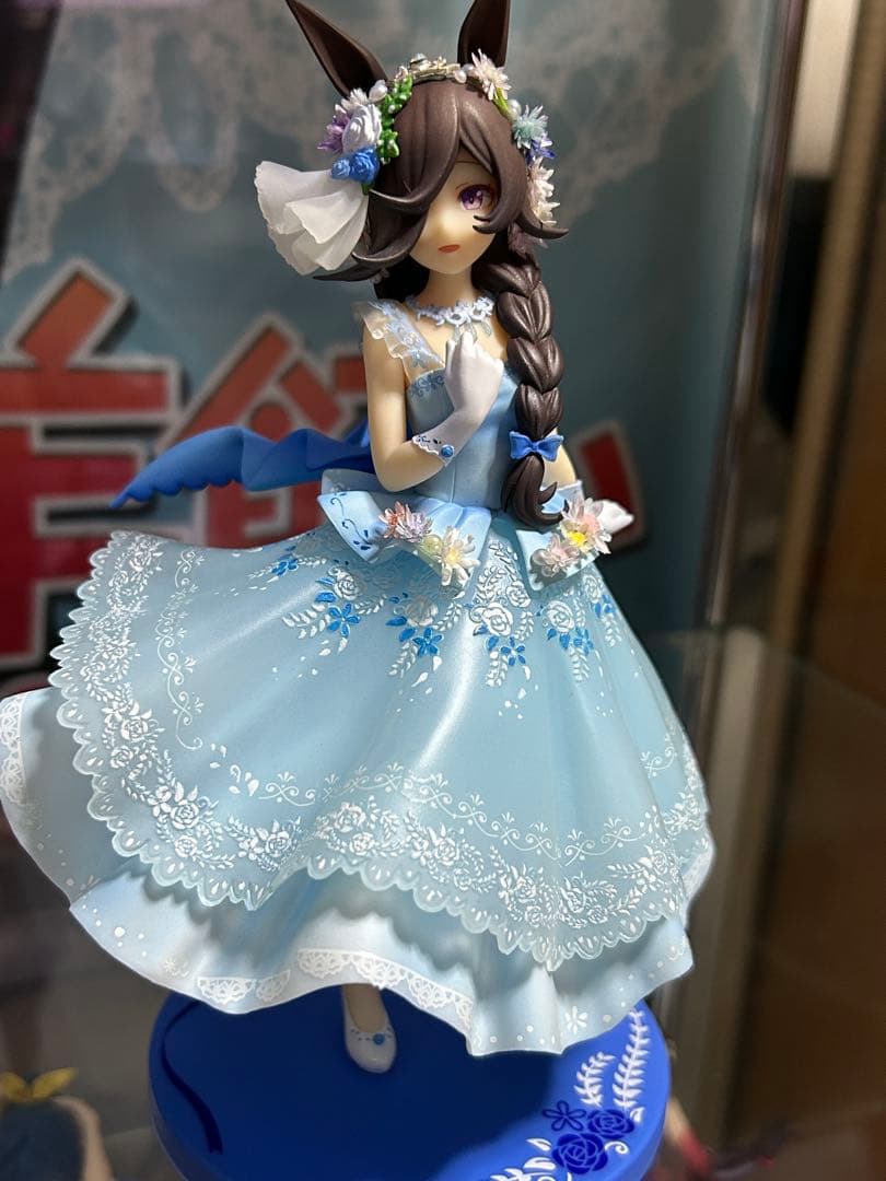 ウマ娘　一番くじフィギュア（リペイント品）　プライズフィギュア　複製サイン色紙