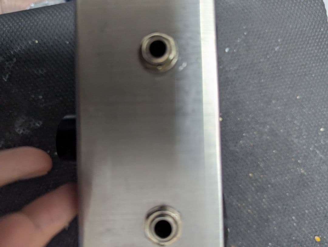 要説明確認　中身は近年物のBig Muff　筐体はエルクbigmuff