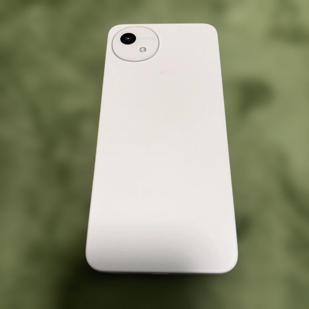 AQUOS wish4 ベージュ