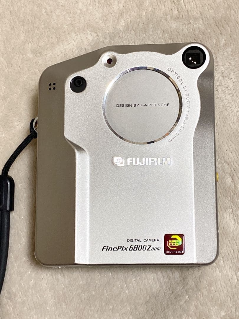 【ジャンク品】FUJIFILM デジタルカメラFinePix6800Z