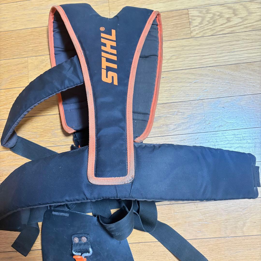 中古★スチール★STIHL刈り払い　肩掛け　ハーネス