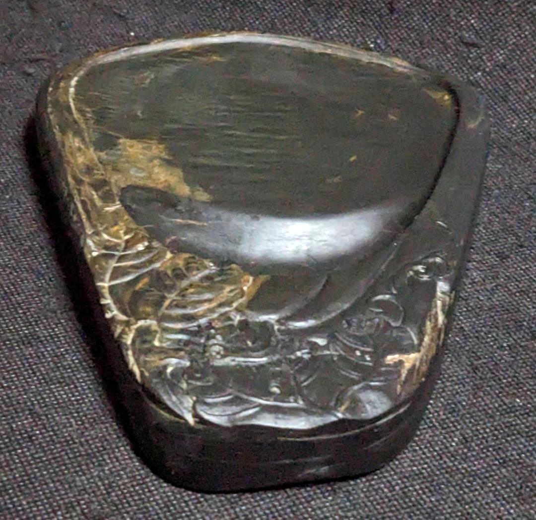 【歙州硯】◆金星・金暈・金花紋・水波羅紋の美石◆瓜葉文天成硯◆唐木箱◆龍尾芙蓉渓