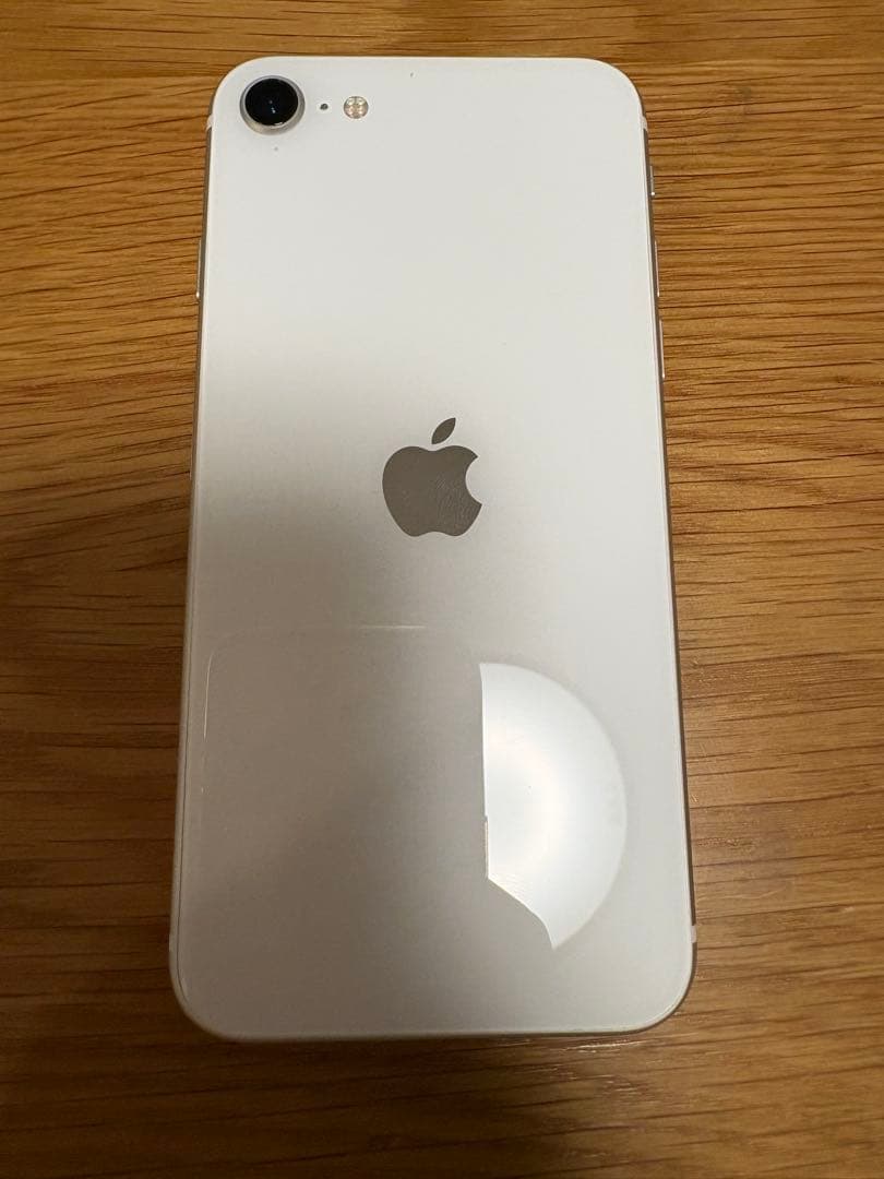 iPhone SE(第2世代) 128GB ホワイト　本体のみ　iOS18