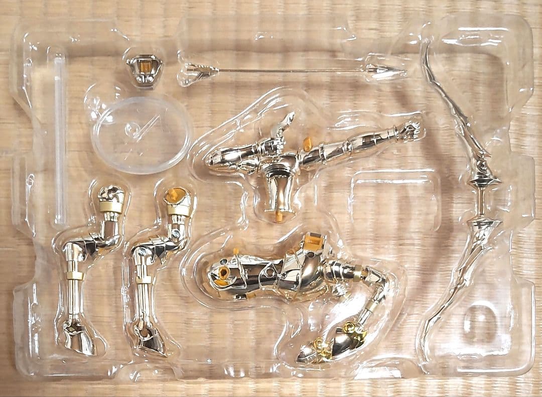 聖闘士聖衣神話EX 射手座サジタリアスアイオロス（神聖衣）神台座付き